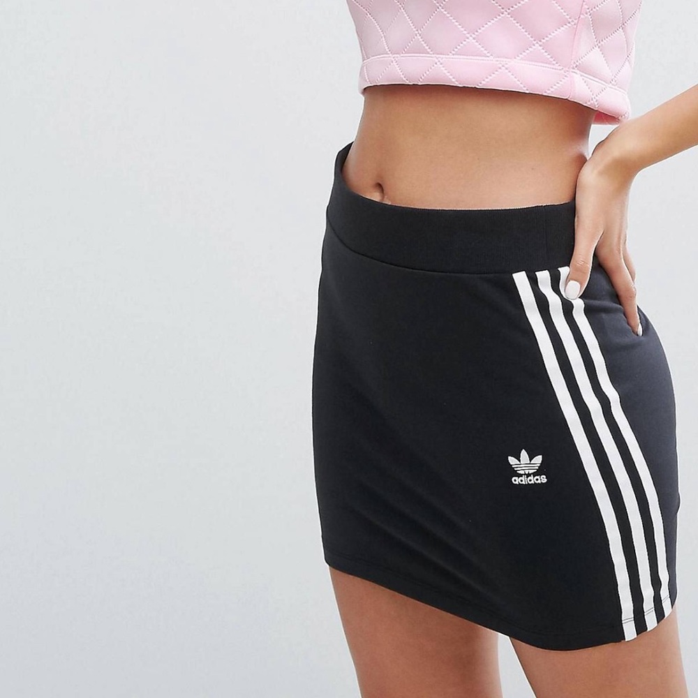Adidas 3 striped Skirt XS